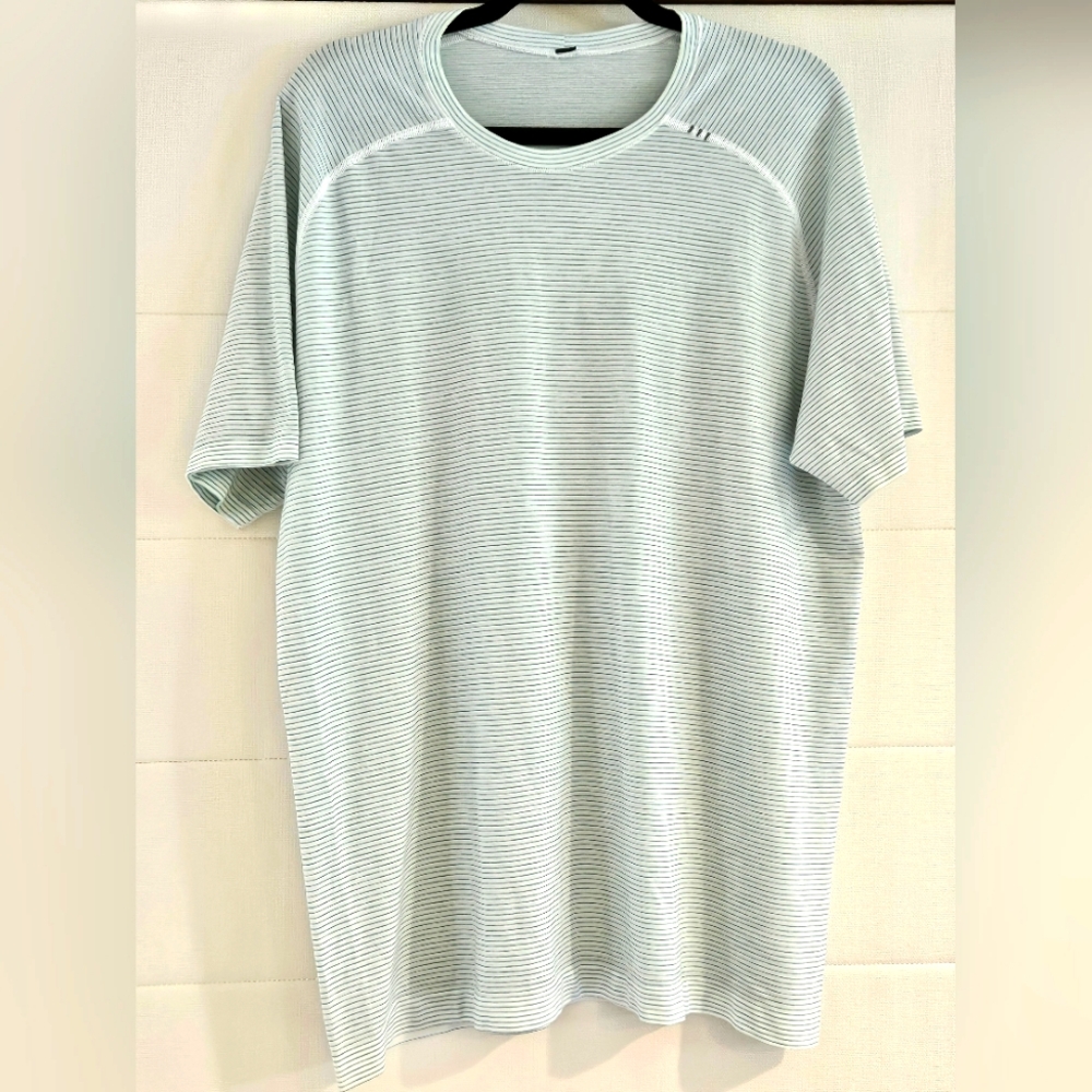 Lululemon Metal Vent Tech Short-sleeve Tee, Sz. XL